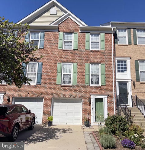 Photo of 13020 Rose Petal Circle, HERNDON, VA 20171 (MLS # VAFX2342948)