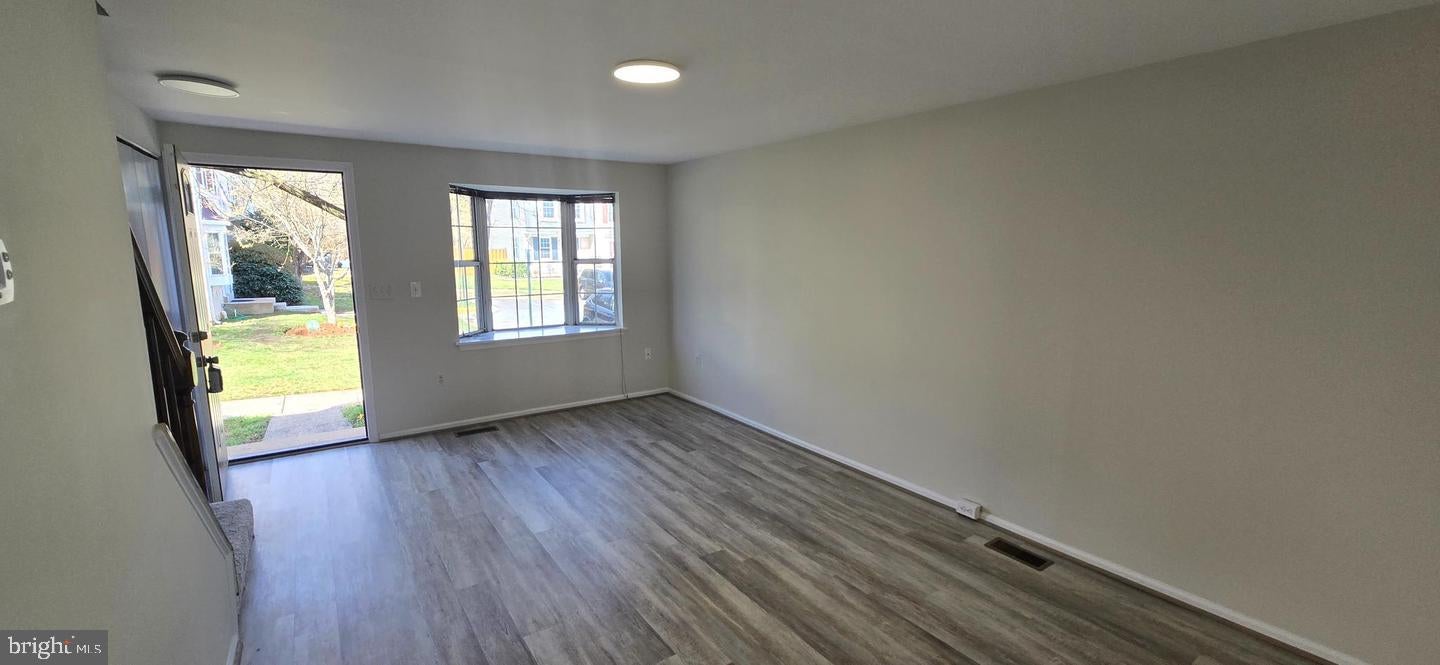 15 ASBURY WAY