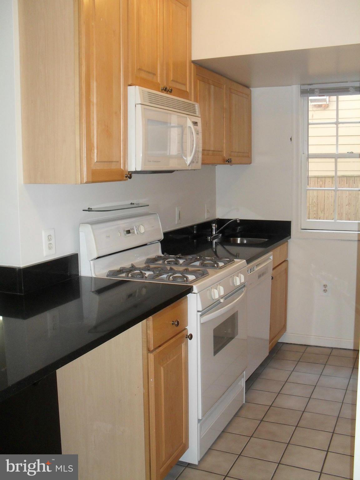 OLD TOWN - Residential Lease