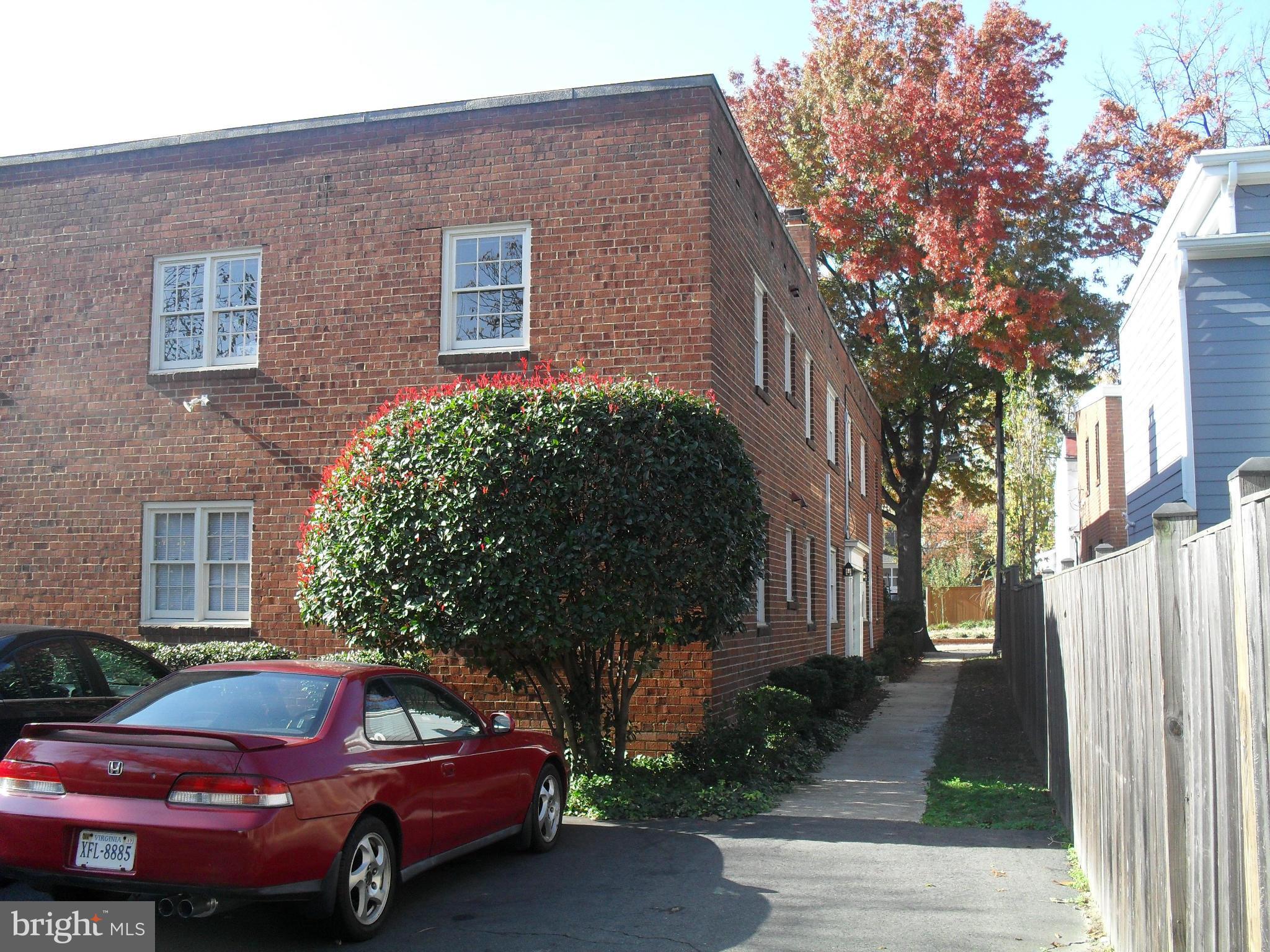 OLD TOWN - Residential Lease