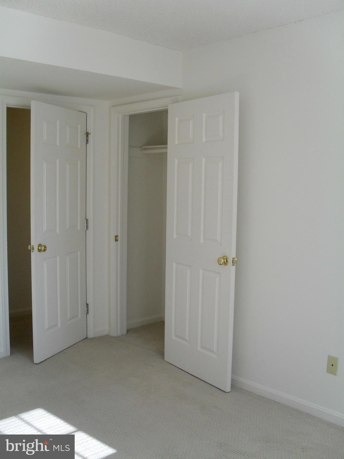 OLD TOWN - Residential Lease