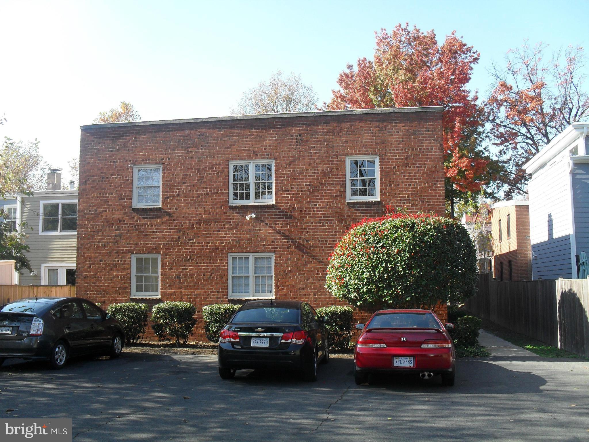 OLD TOWN - Residential Lease