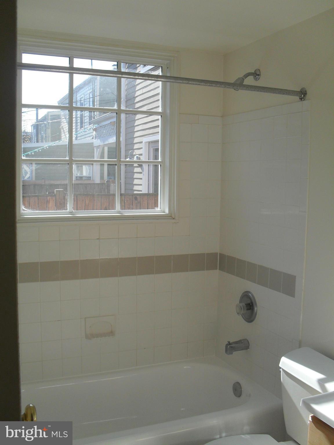 OLD TOWN - Residential Lease