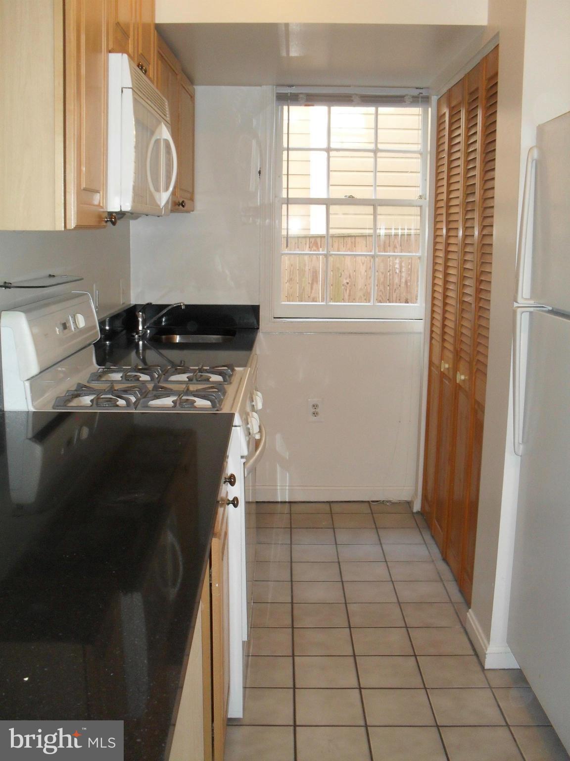 OLD TOWN - Residential Lease