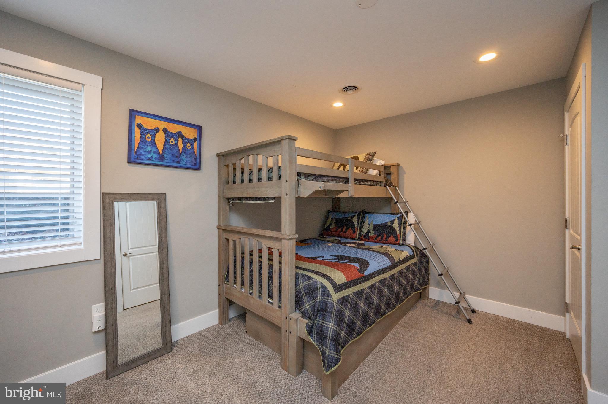 TIMBERLAKE VILLAGE - Residential