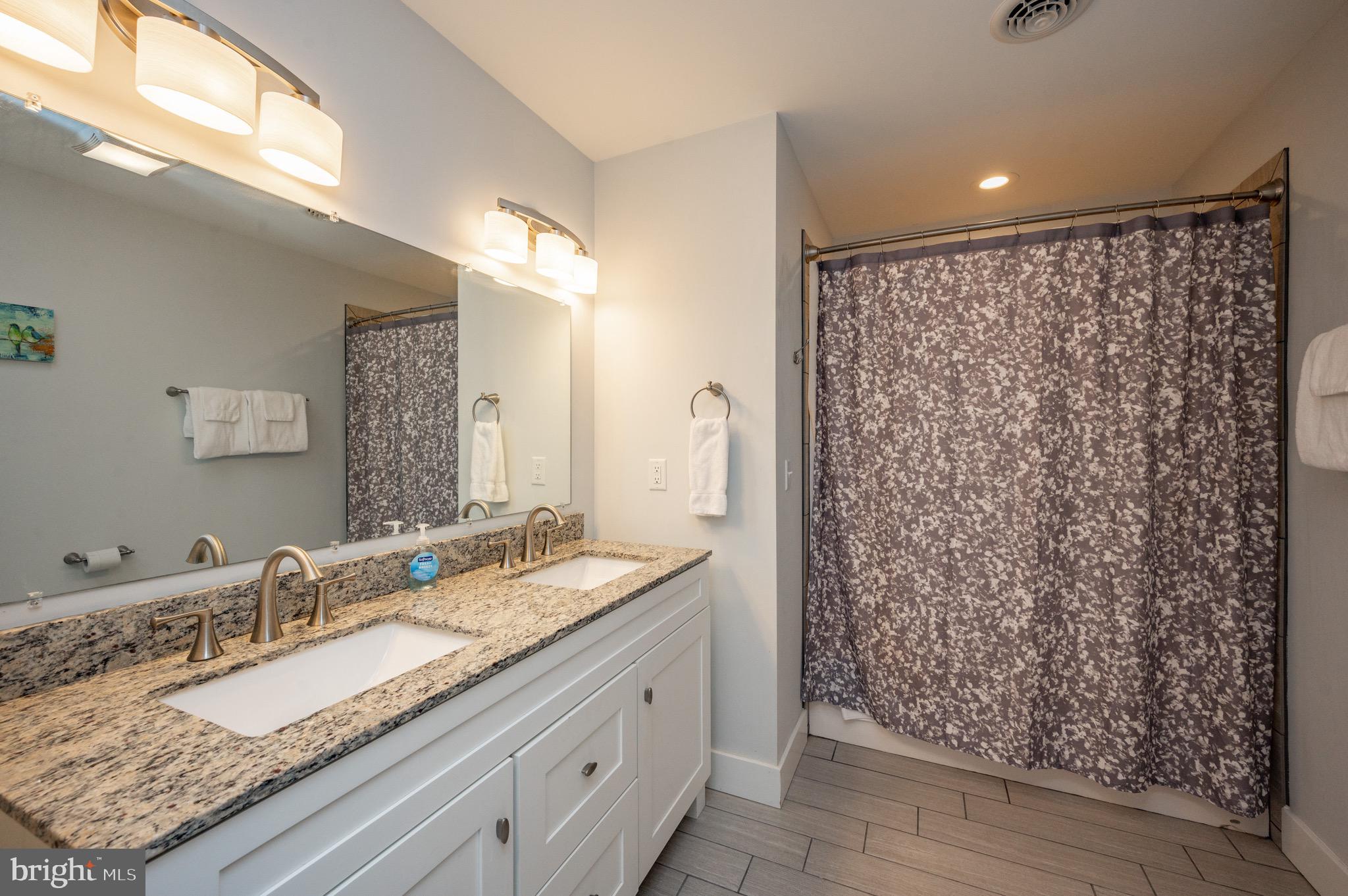 TIMBERLAKE VILLAGE - Residential