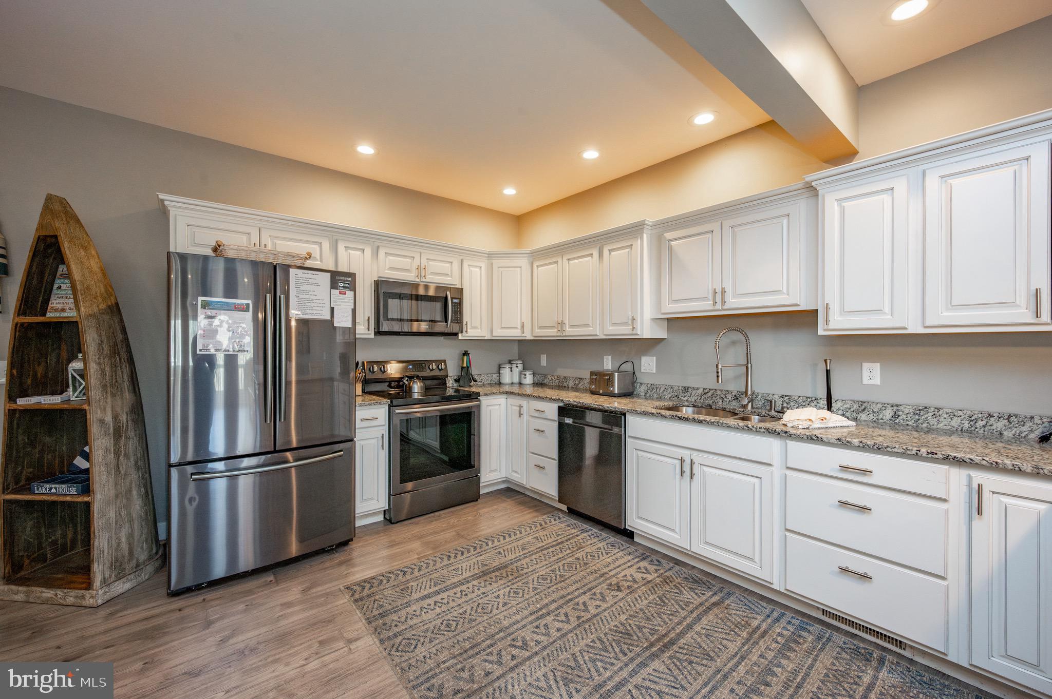 TIMBERLAKE VILLAGE - Residential