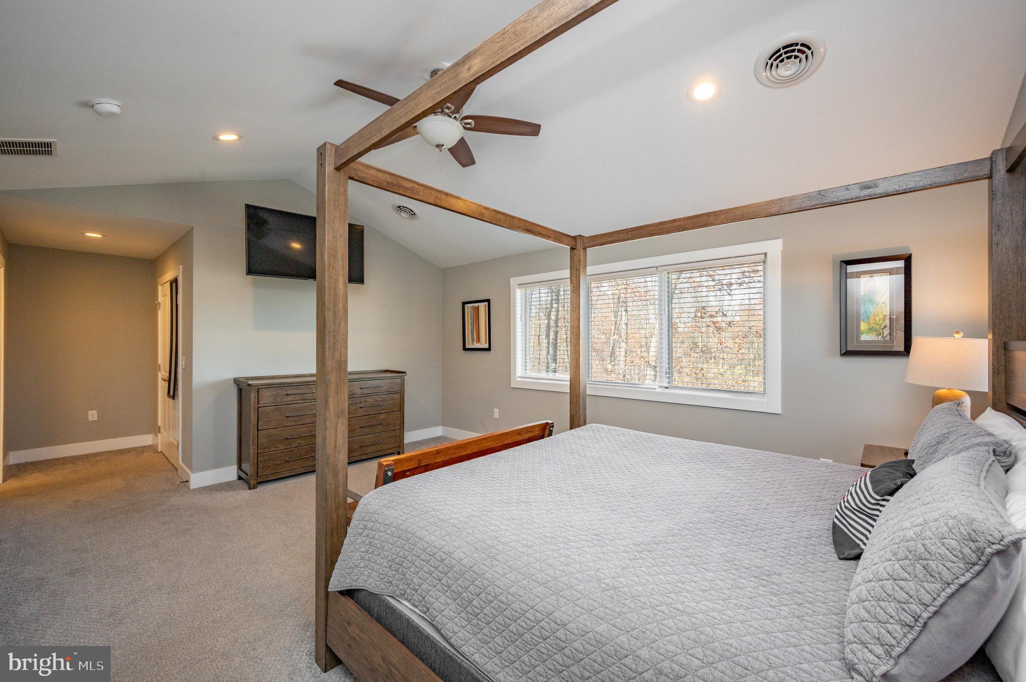 TIMBERLAKE VILLAGE - Residential