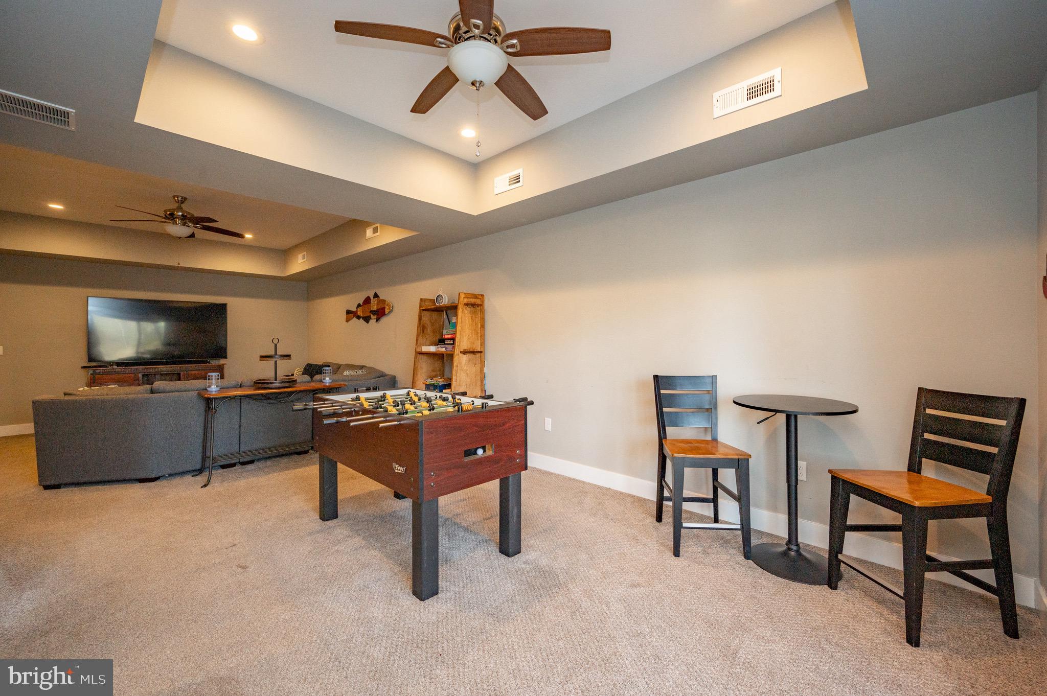 TIMBERLAKE VILLAGE - Residential