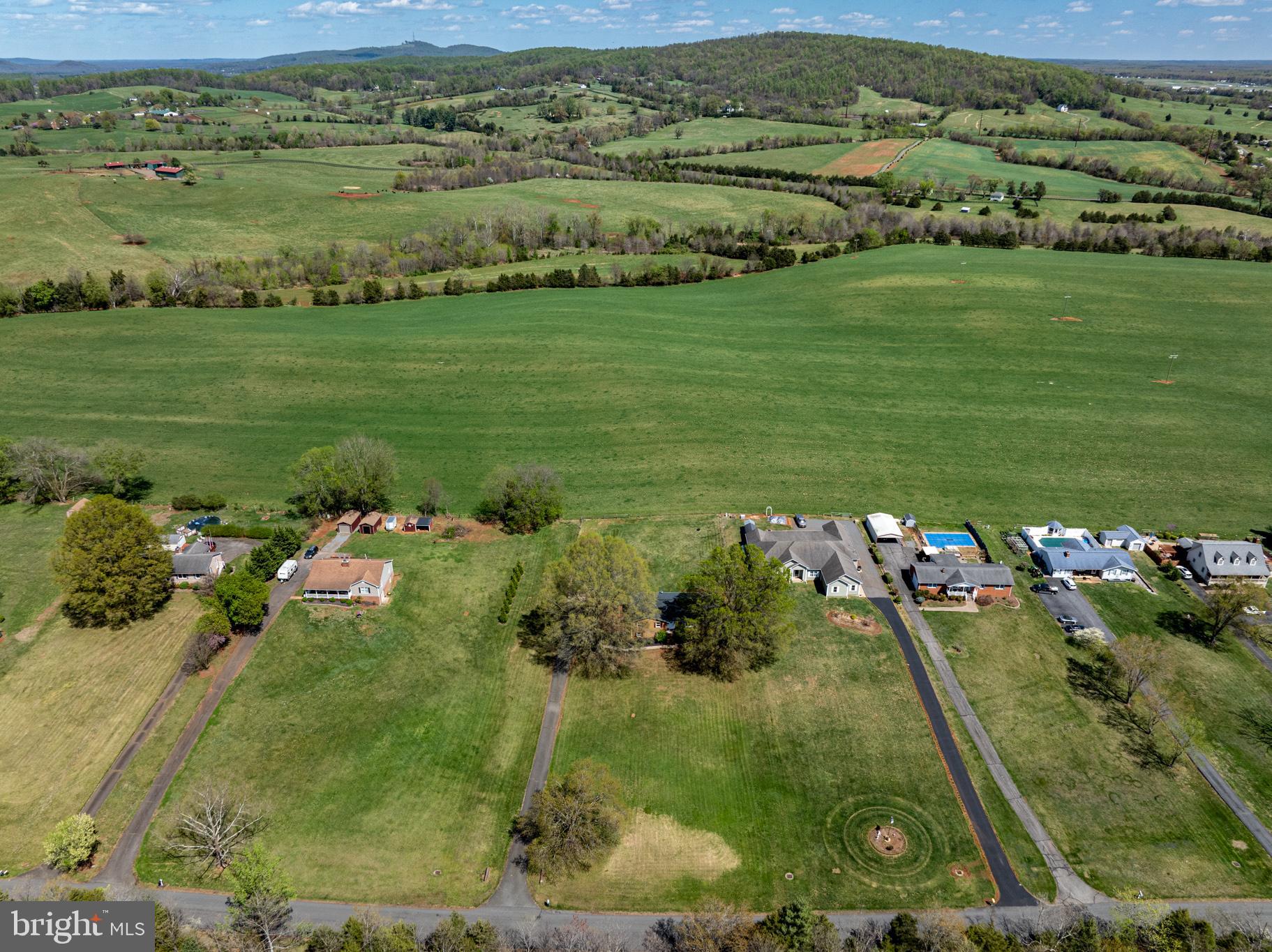 GREENFIELDS - Residential