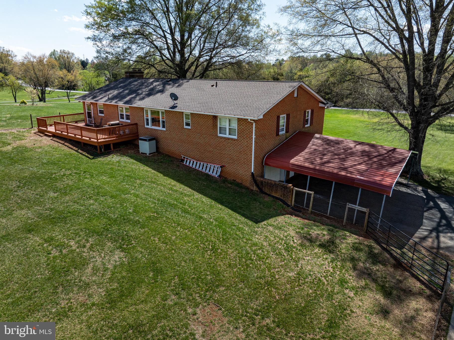 GREENFIELDS - Residential