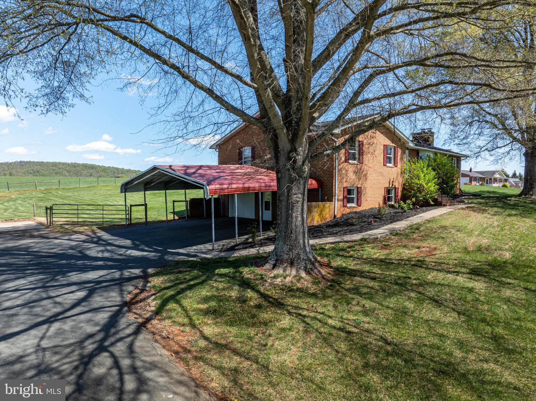 GREENFIELDS - Residential