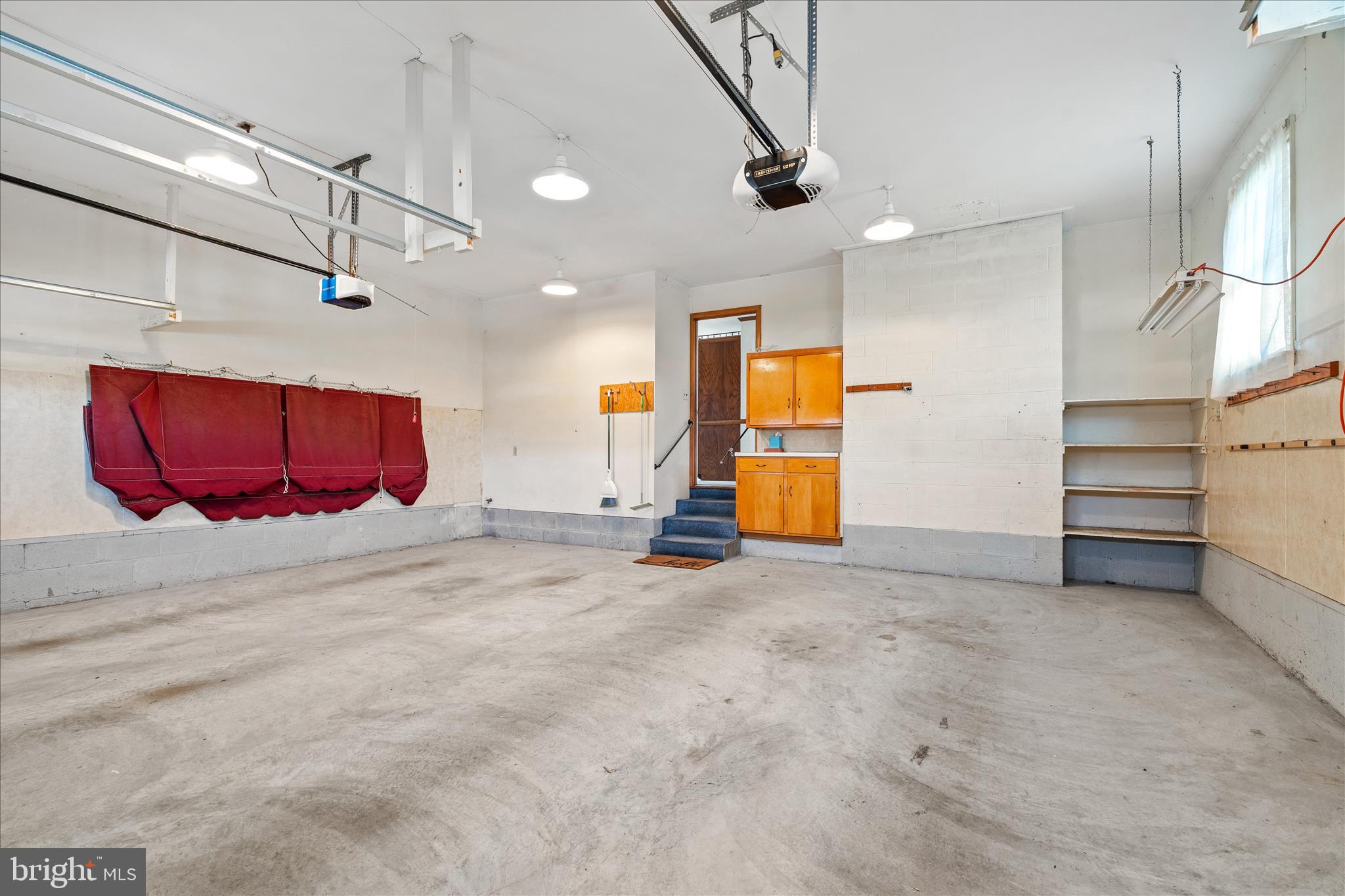 WOODMERE SOUTH - Residential