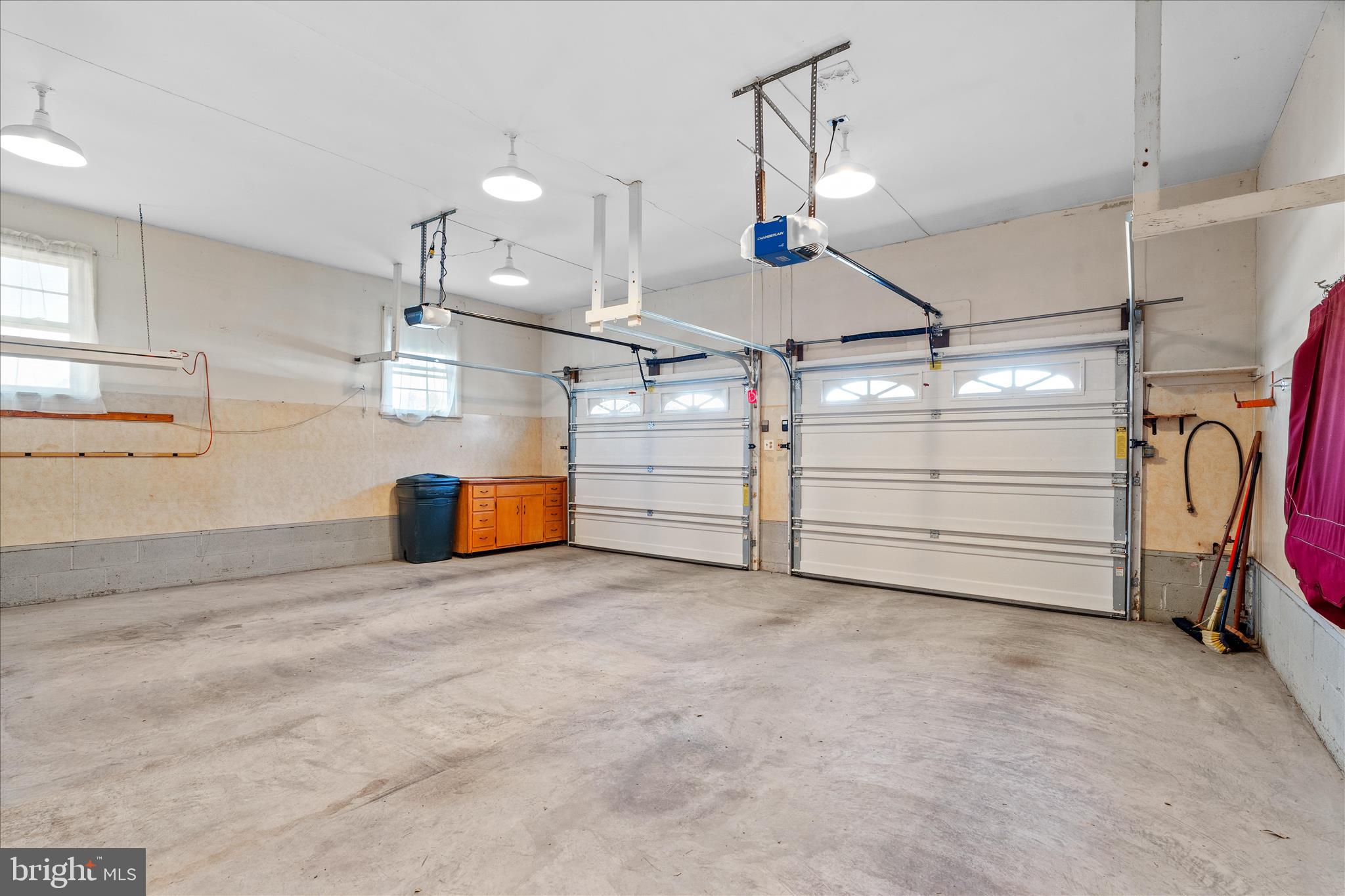 WOODMERE SOUTH - Residential