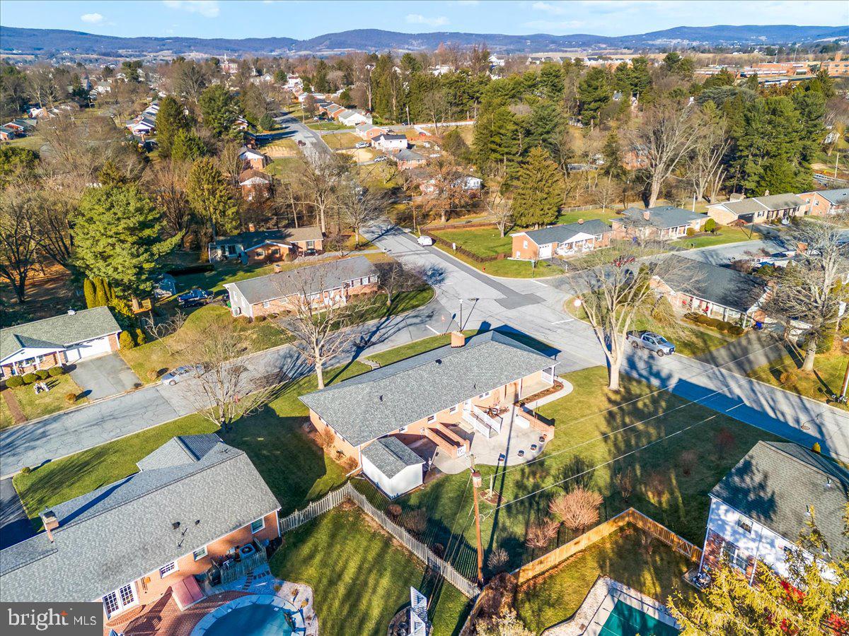 WOODMERE SOUTH - Residential