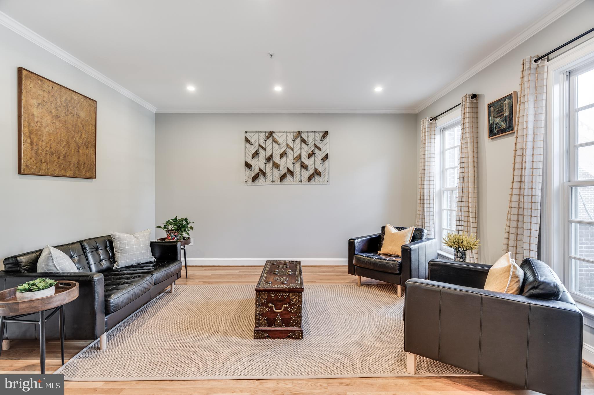 RIVER FALLS - Residential Lease