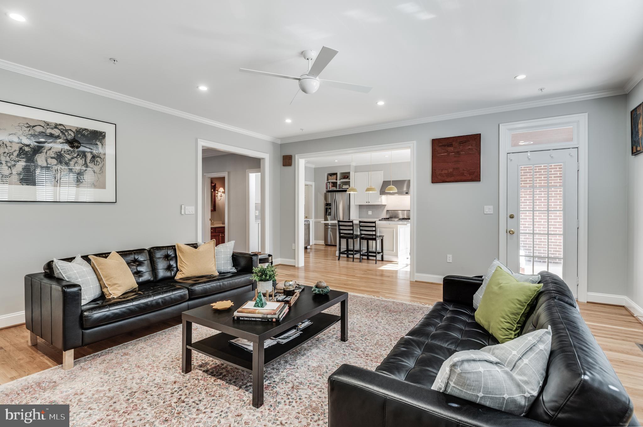 RIVER FALLS - Residential Lease