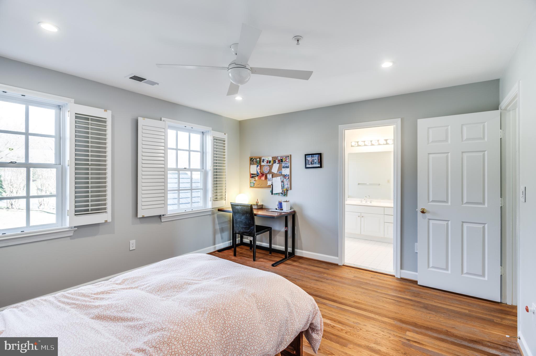 RIVER FALLS - Residential Lease