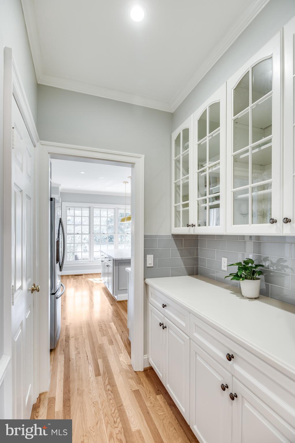 RIVER FALLS - Residential Lease