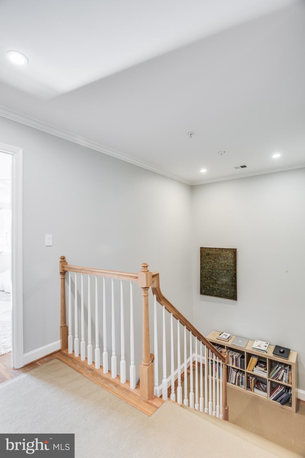 RIVER FALLS - Residential Lease