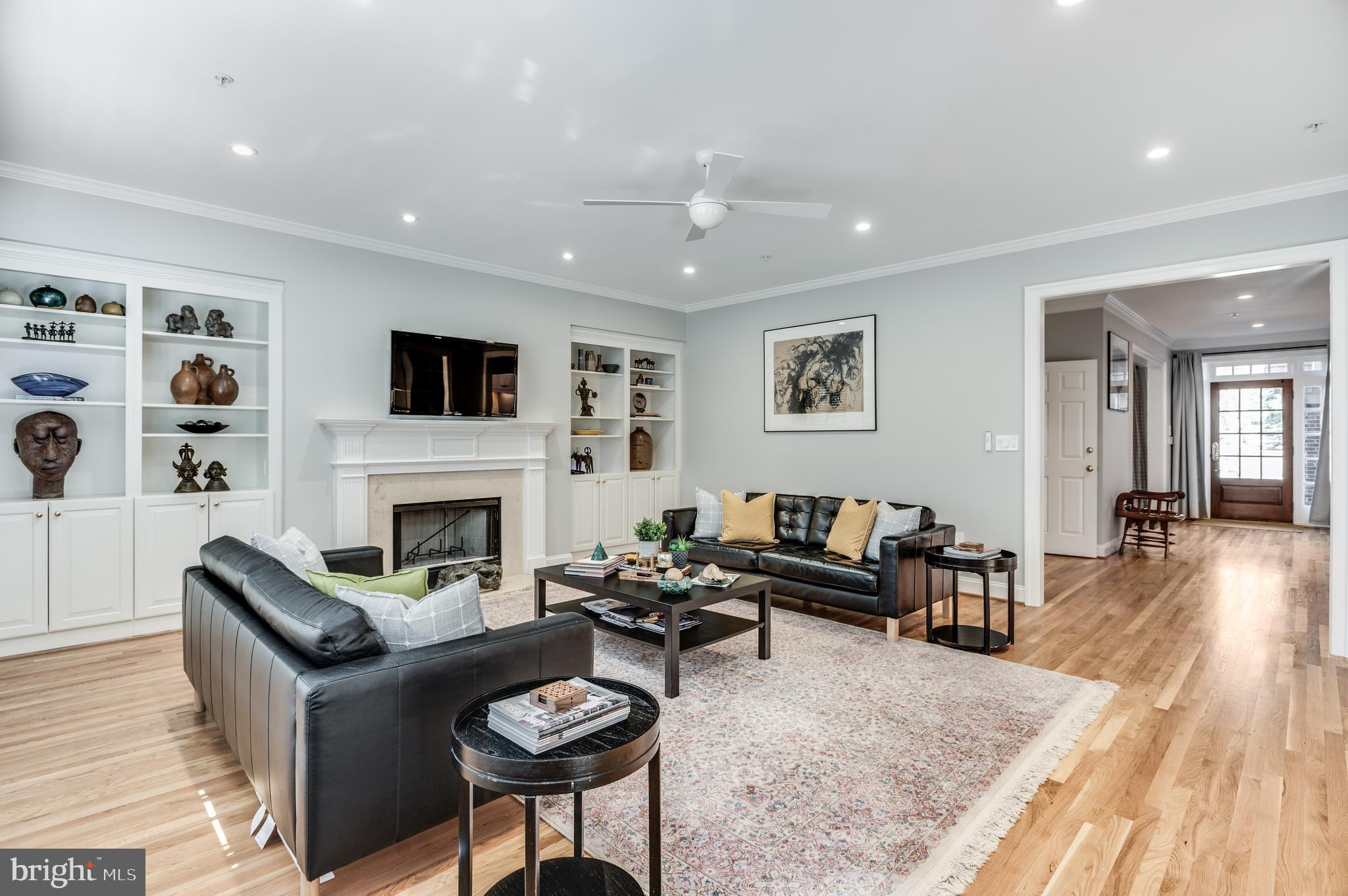 RIVER FALLS - Residential Lease