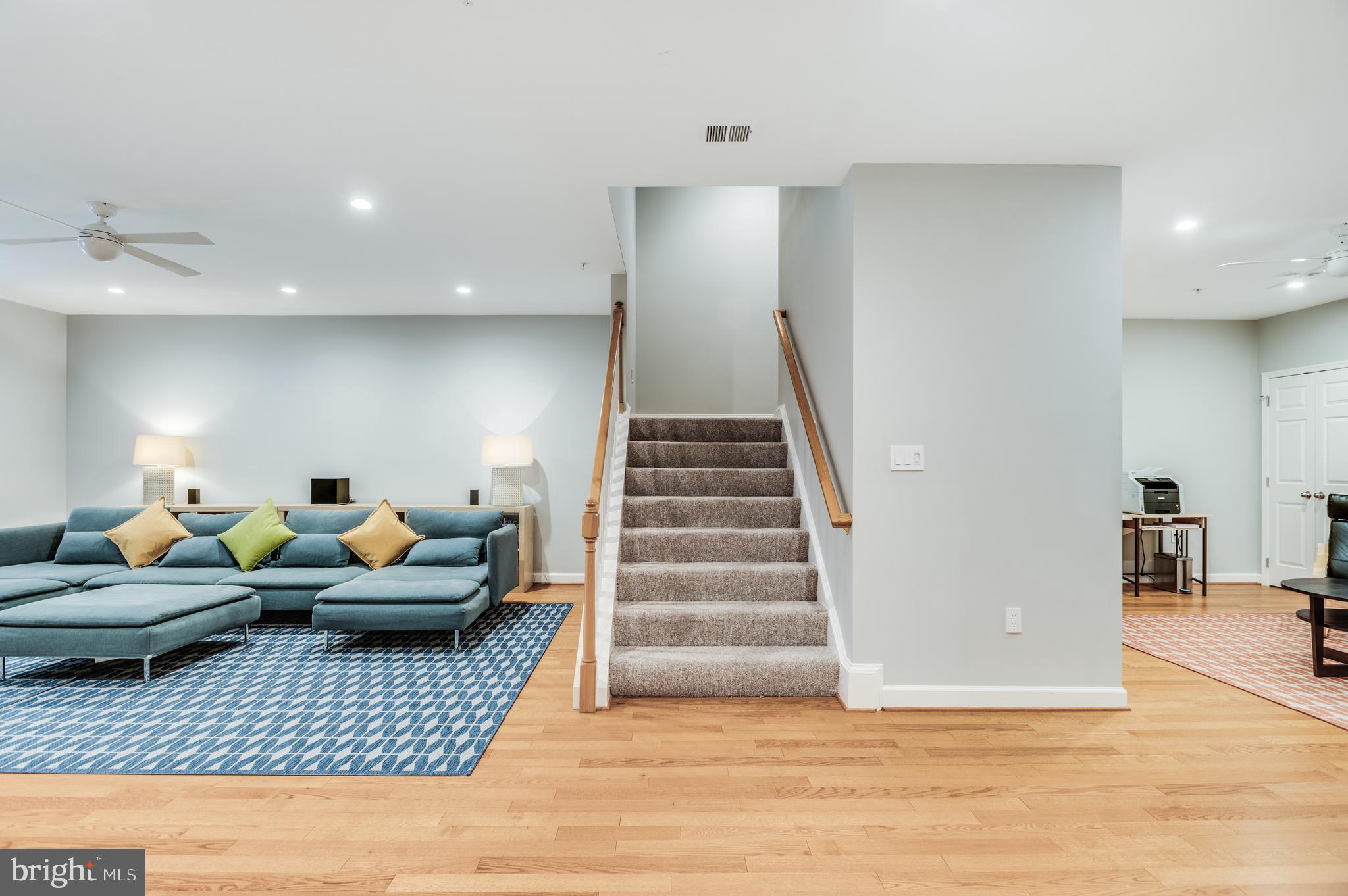 RIVER FALLS - Residential Lease