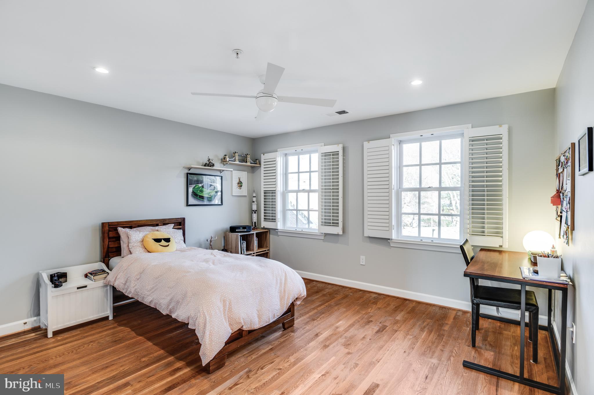 RIVER FALLS - Residential Lease