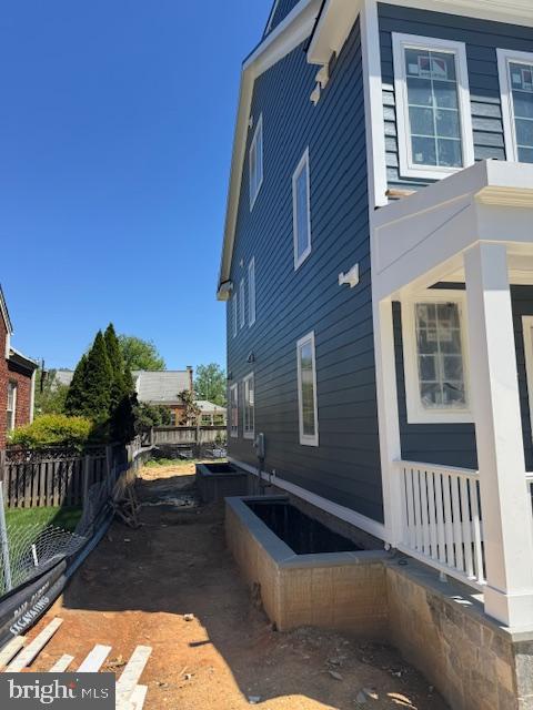2129 N TROY