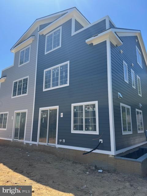 2129 N TROY