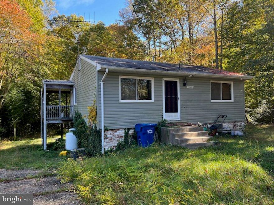 The Pyles-Welchs Community welcomes you to this cozy 2 level raised-rambler situated on nearly a half-acre lot with 1500sqft of space.  With the right vision this home and lot can provide you with an opportunity to turn this property into something fabulous beyond words.  Complete with 4 bedrooms, 2bths, hardwood floors, deck, walk-out basement, driveway and ample yard space to create a luxury outdoor oasis for pure relaxation and entertainment. You can make this fixer-upper your home or the best investment ever.

Convenient to shops, restaurants, and more. This property will not last long.