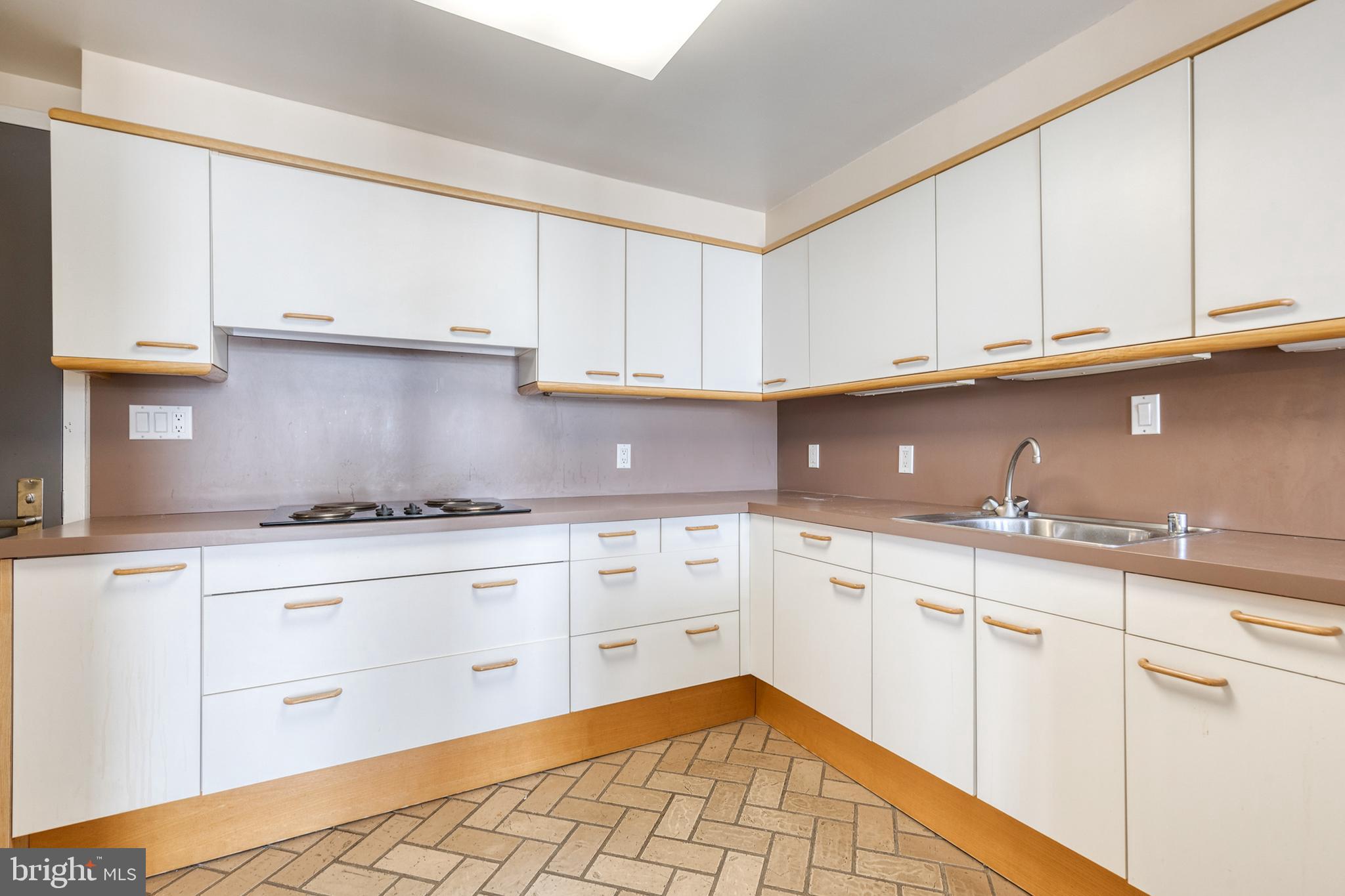 THE IMPERIAL - Residential