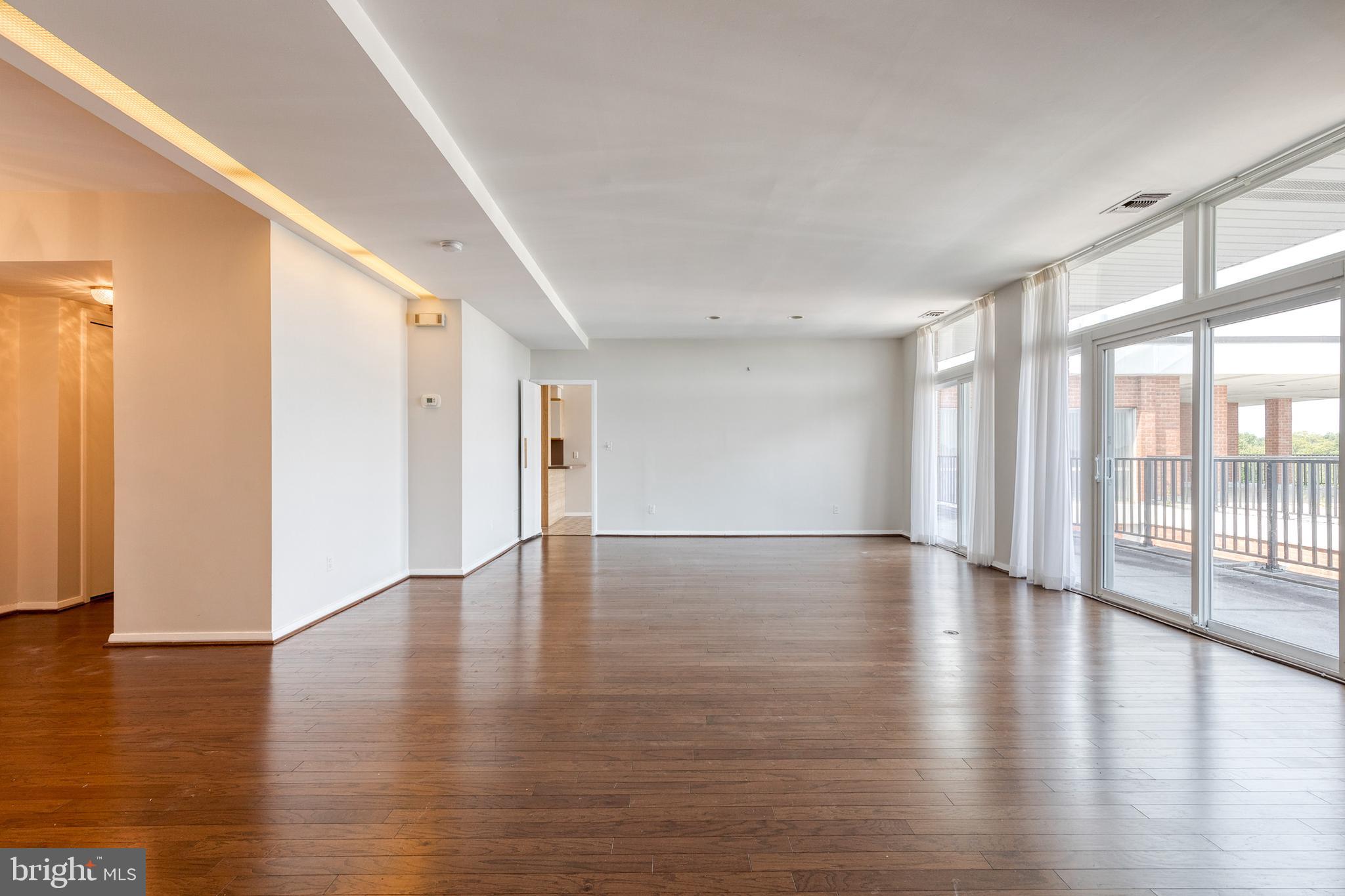 THE IMPERIAL - Residential