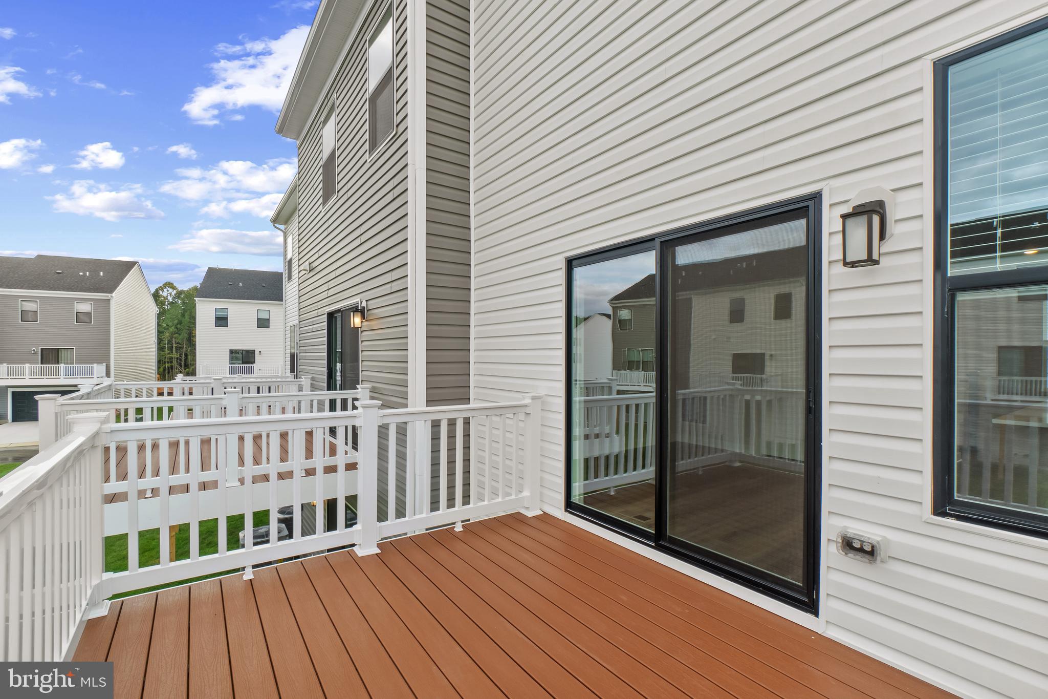 PINEGROVE - Residential