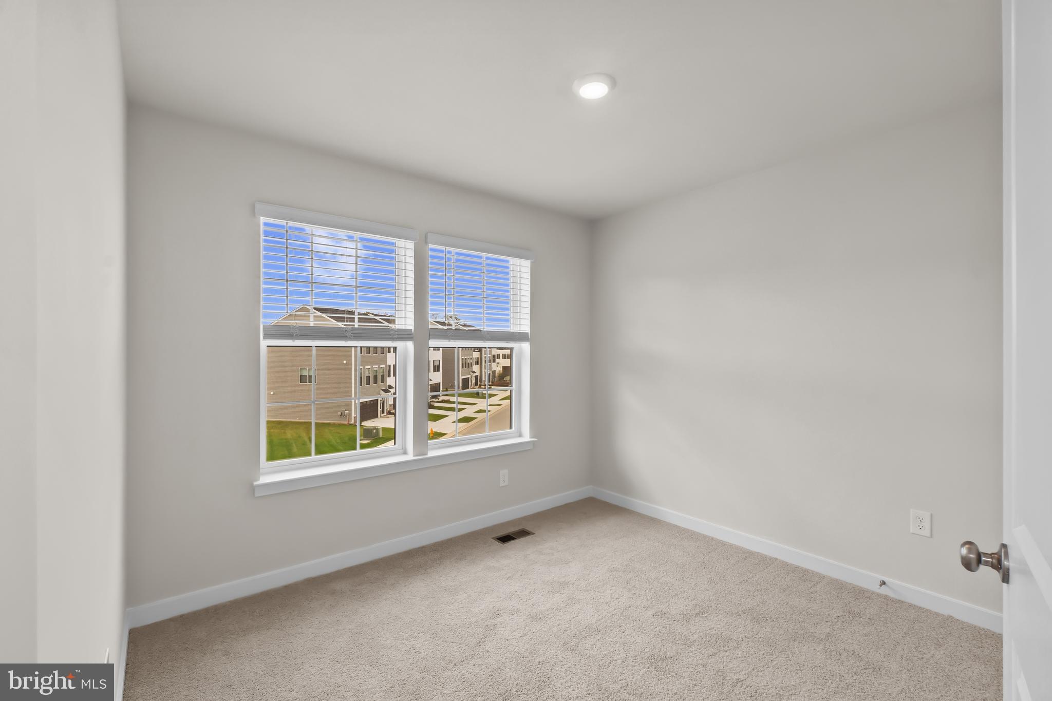 PINEGROVE - Residential