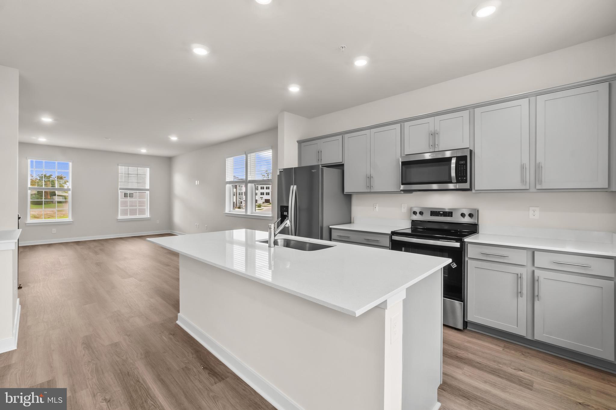 PINEGROVE - Residential