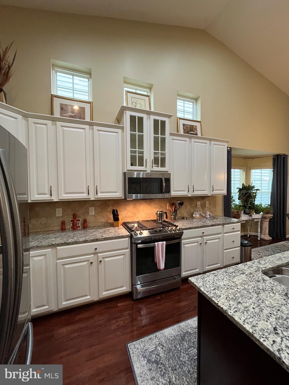 SIGNATURE CLUB AT GREENVIEW - Residential