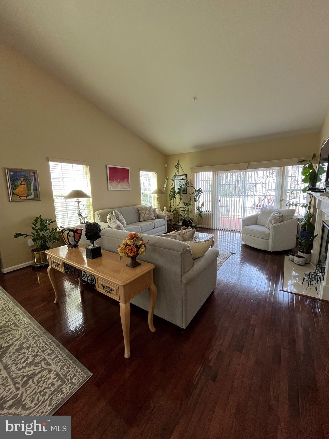 SIGNATURE CLUB AT GREENVIEW - Residential