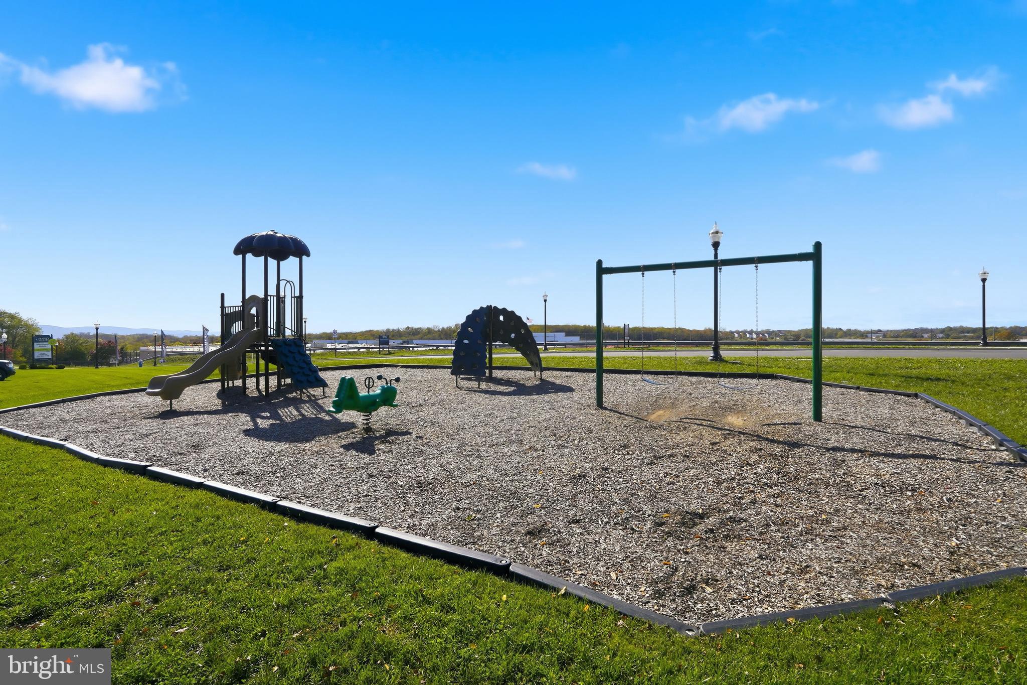 STONE SPRING - Residential