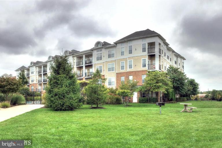 CHANTILLY PARK - Residential