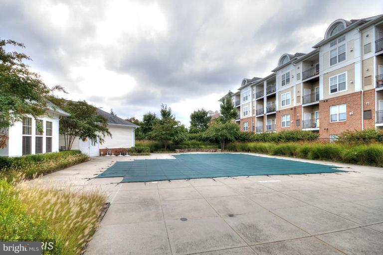 CHANTILLY PARK - Residential