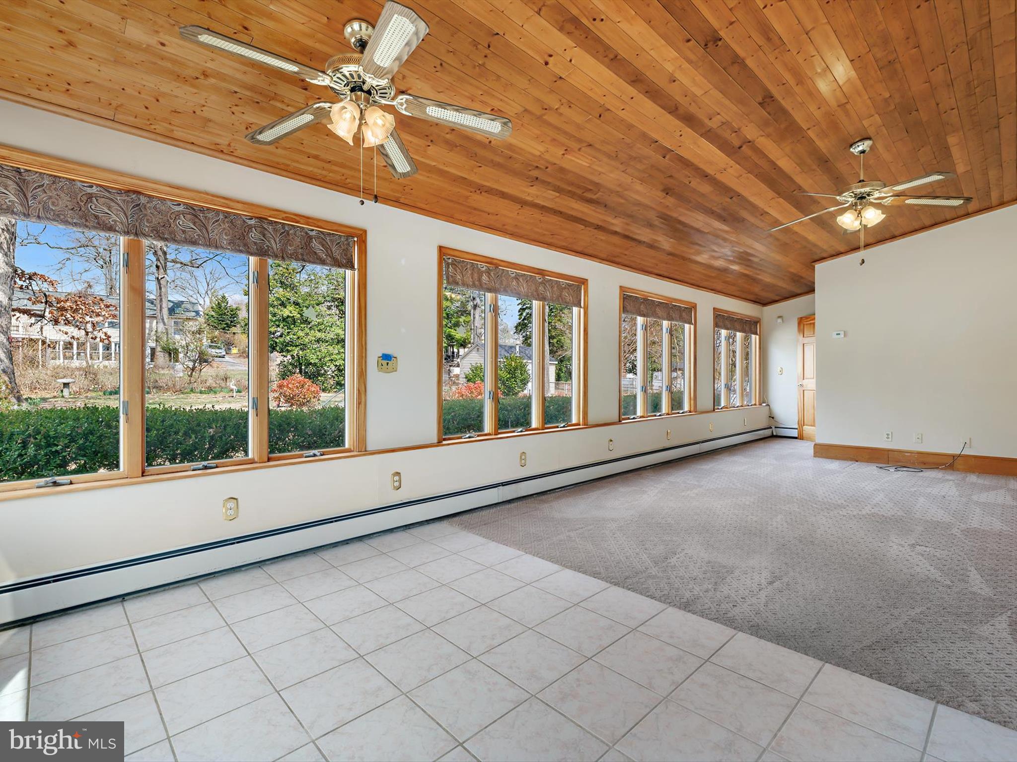 HUNTERS HARBOR - Residential