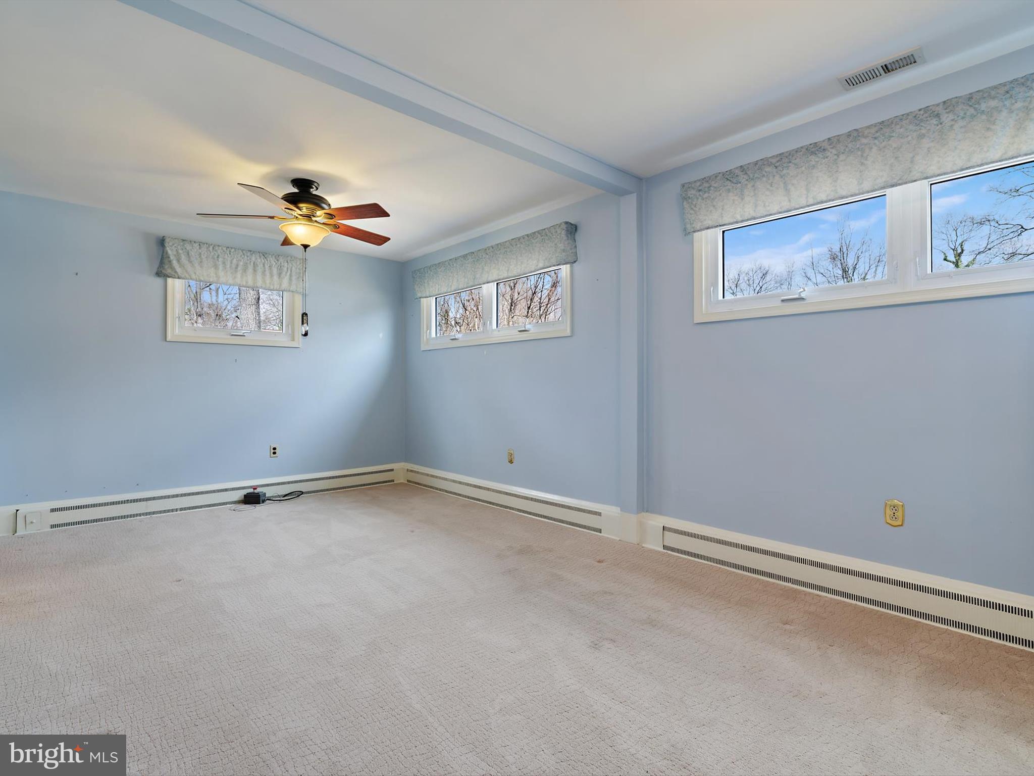 HUNTERS HARBOR - Residential