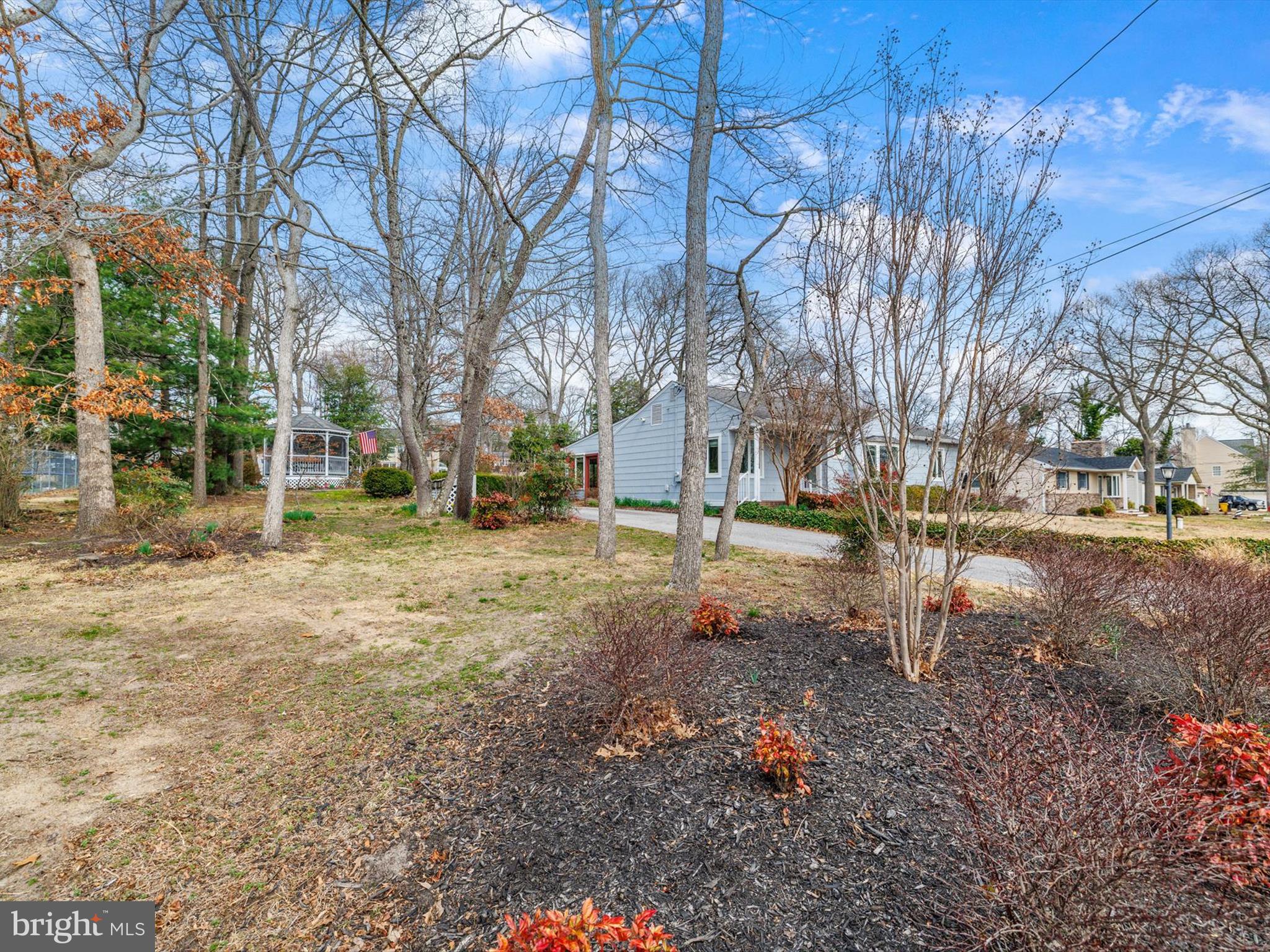 HUNTERS HARBOR - Residential