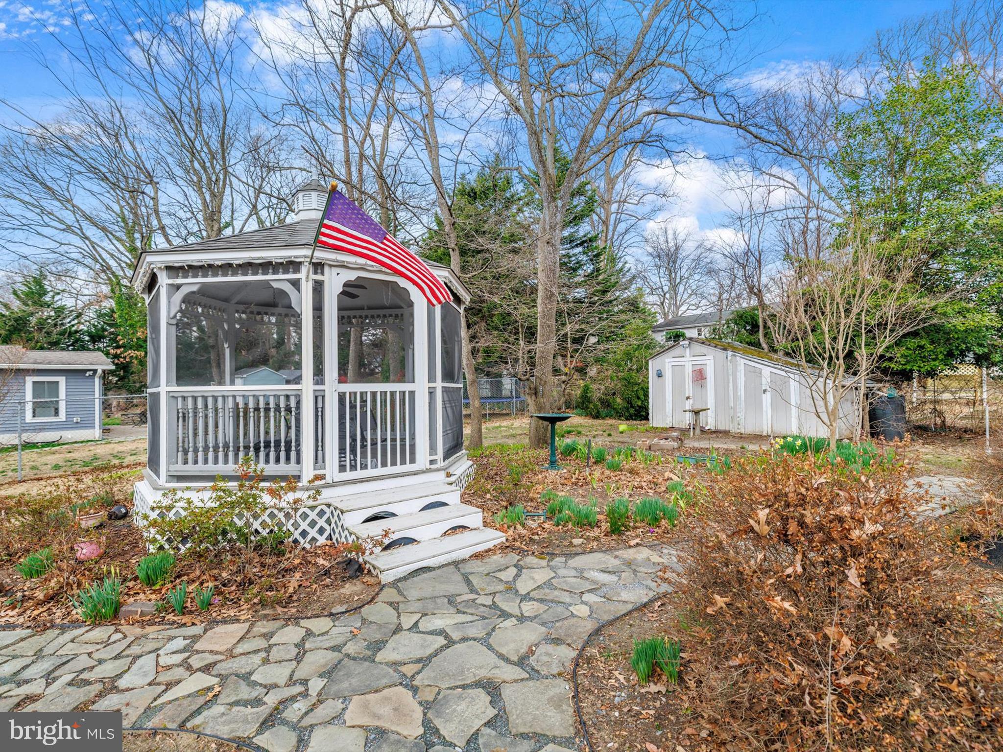 HUNTERS HARBOR - Residential