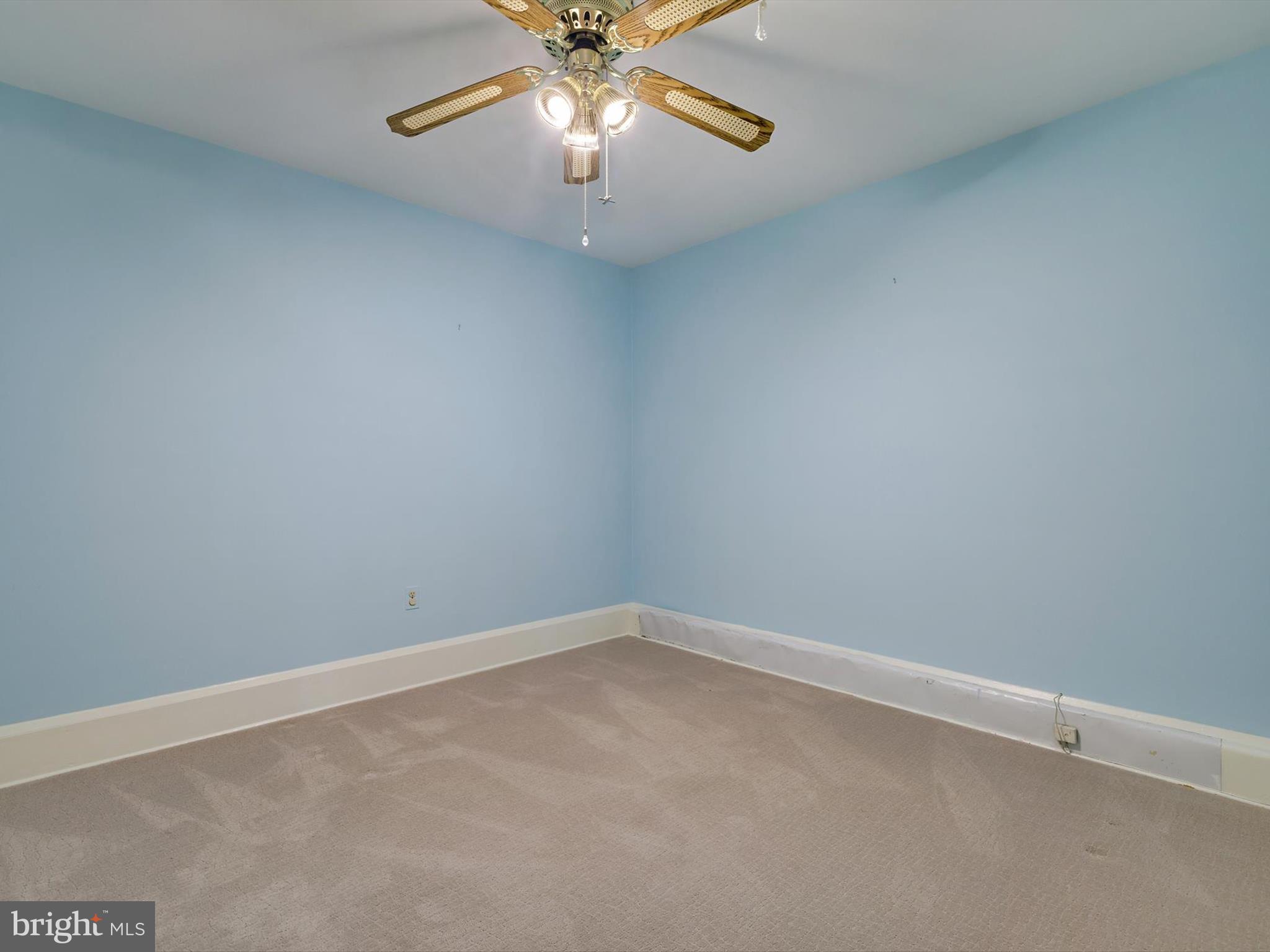 HUNTERS HARBOR - Residential