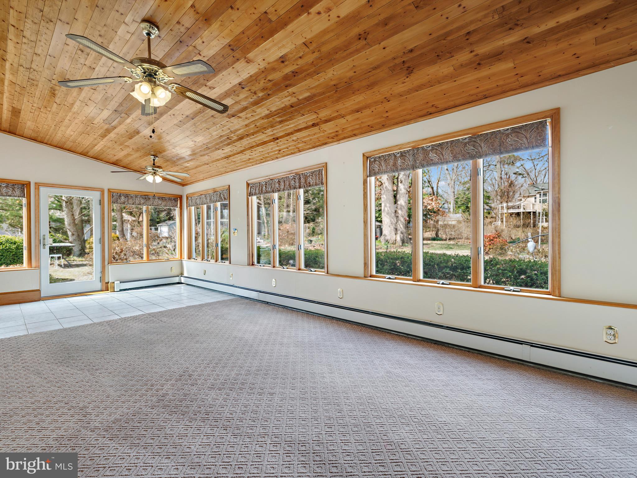 HUNTERS HARBOR - Residential