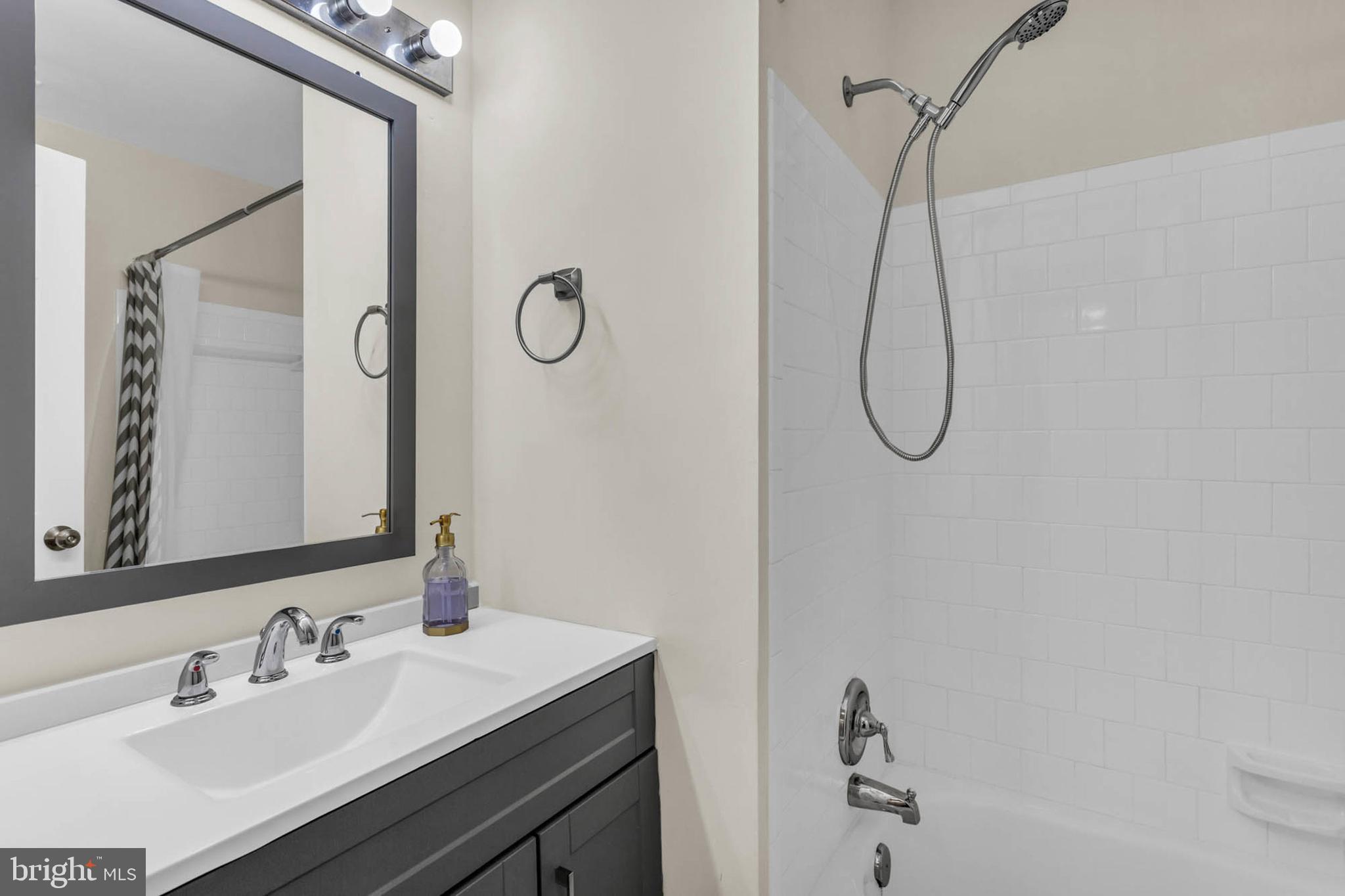 WILDWOOD HILLS - Residential