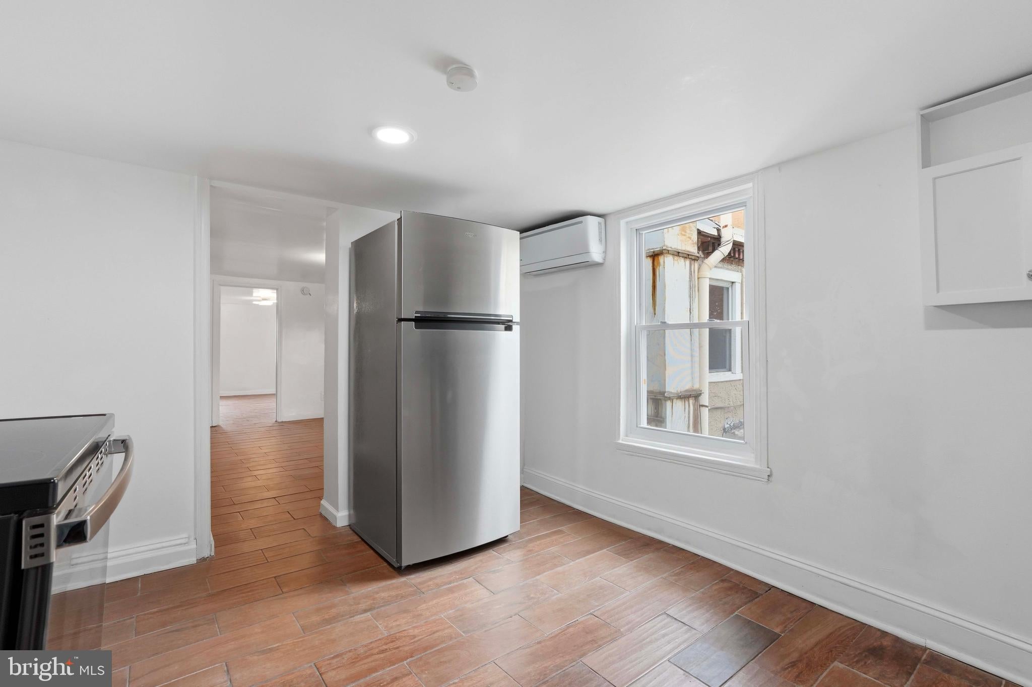250 E GIRARD AVENUE 2