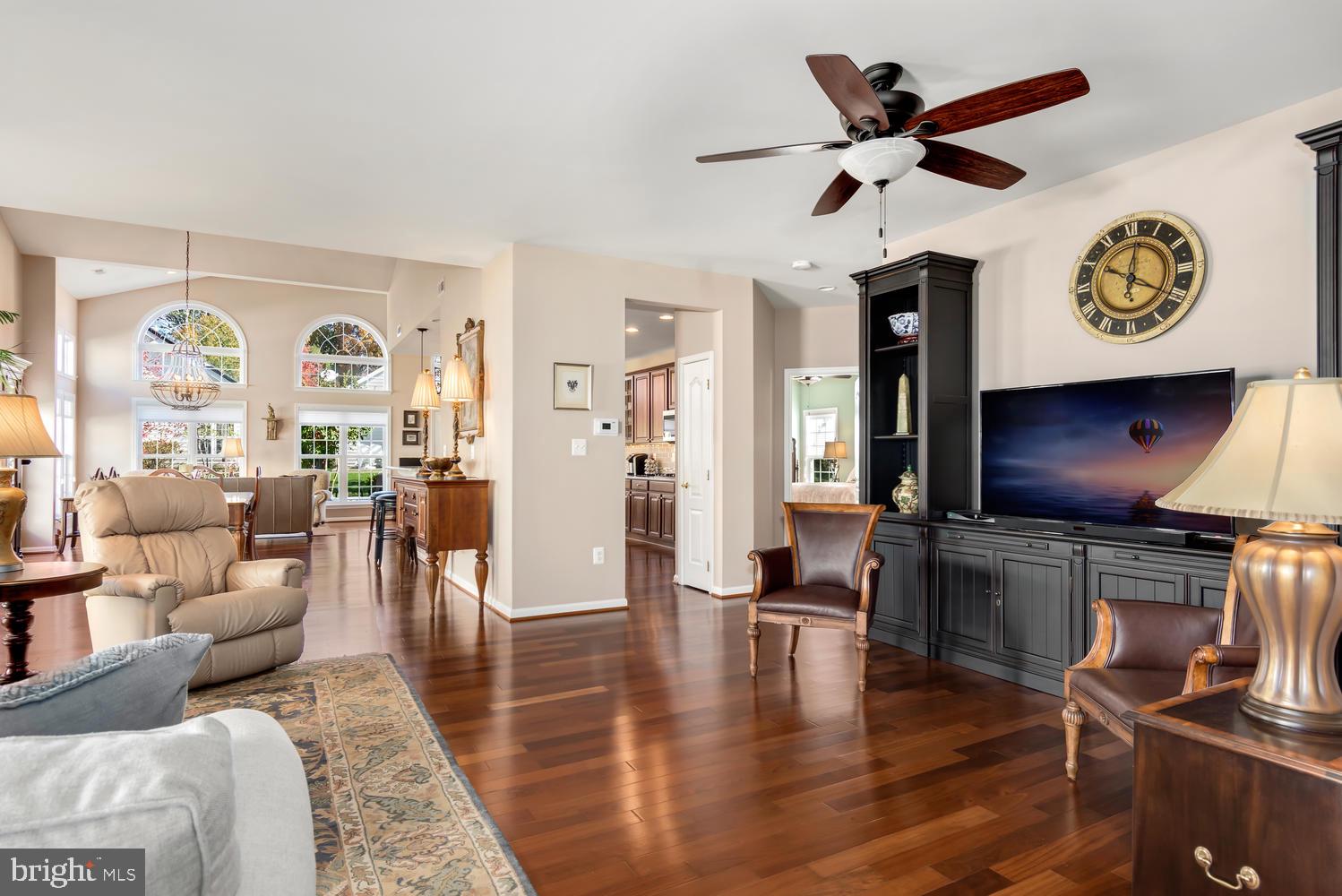 SYMPHONY VILLAGE AT CENTREVILLE - Residential