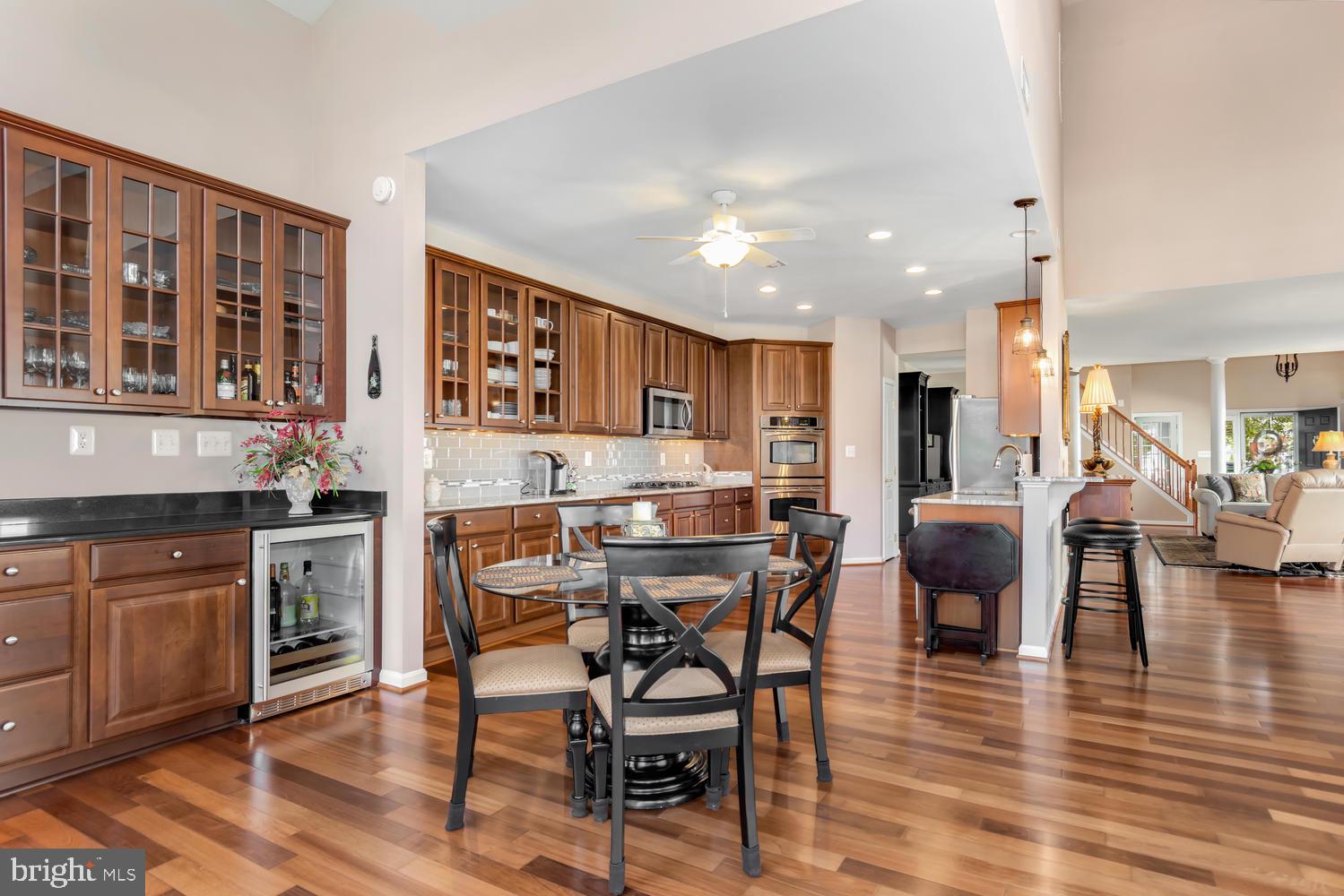 SYMPHONY VILLAGE AT CENTREVILLE - Residential